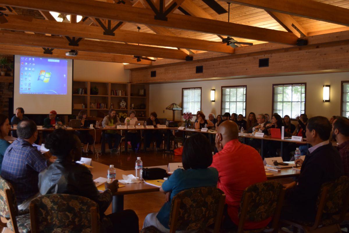 Photo from May 2016 Academic Senate meeting. (Signal Photo/Ilse Perez)