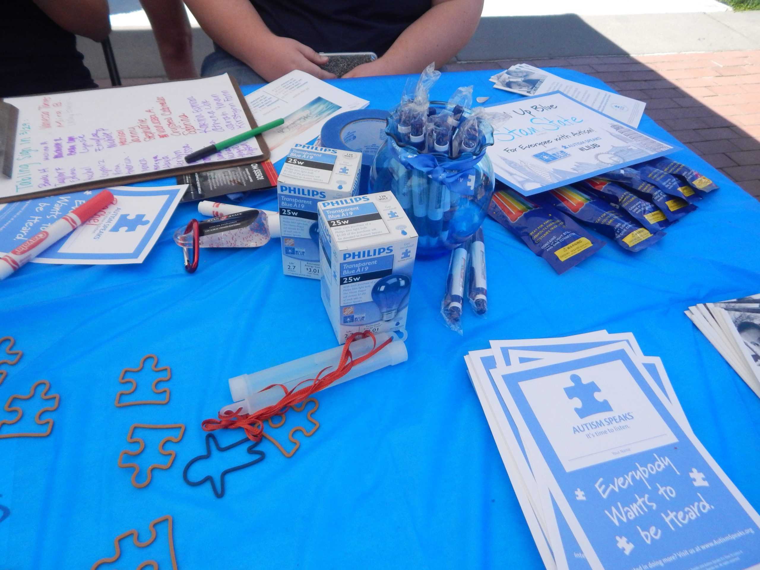 The Alpha Xi Delta sorority spreads Autism awareness on campus