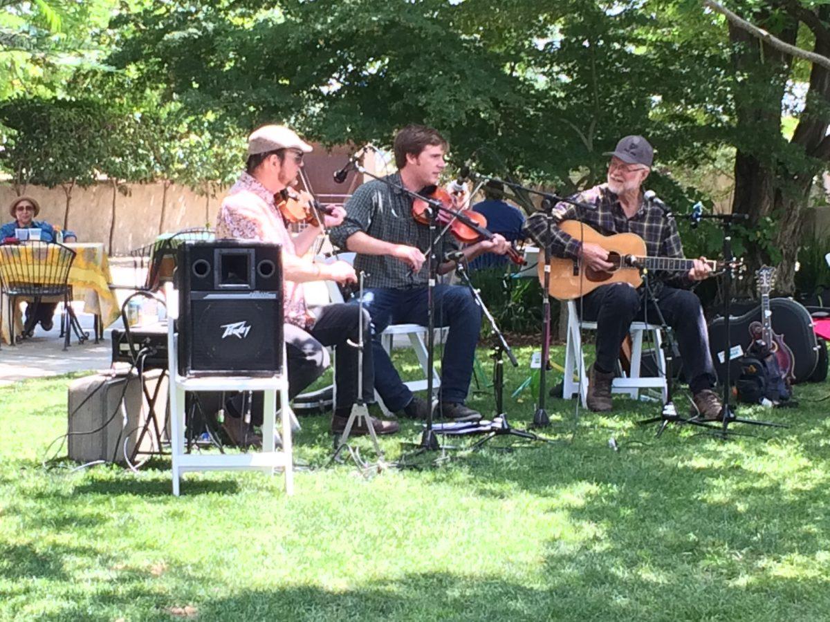 Live music at a pervious Mother's Day luncheon at the farm (Photo courtesy of Pageo Lavender Farms)