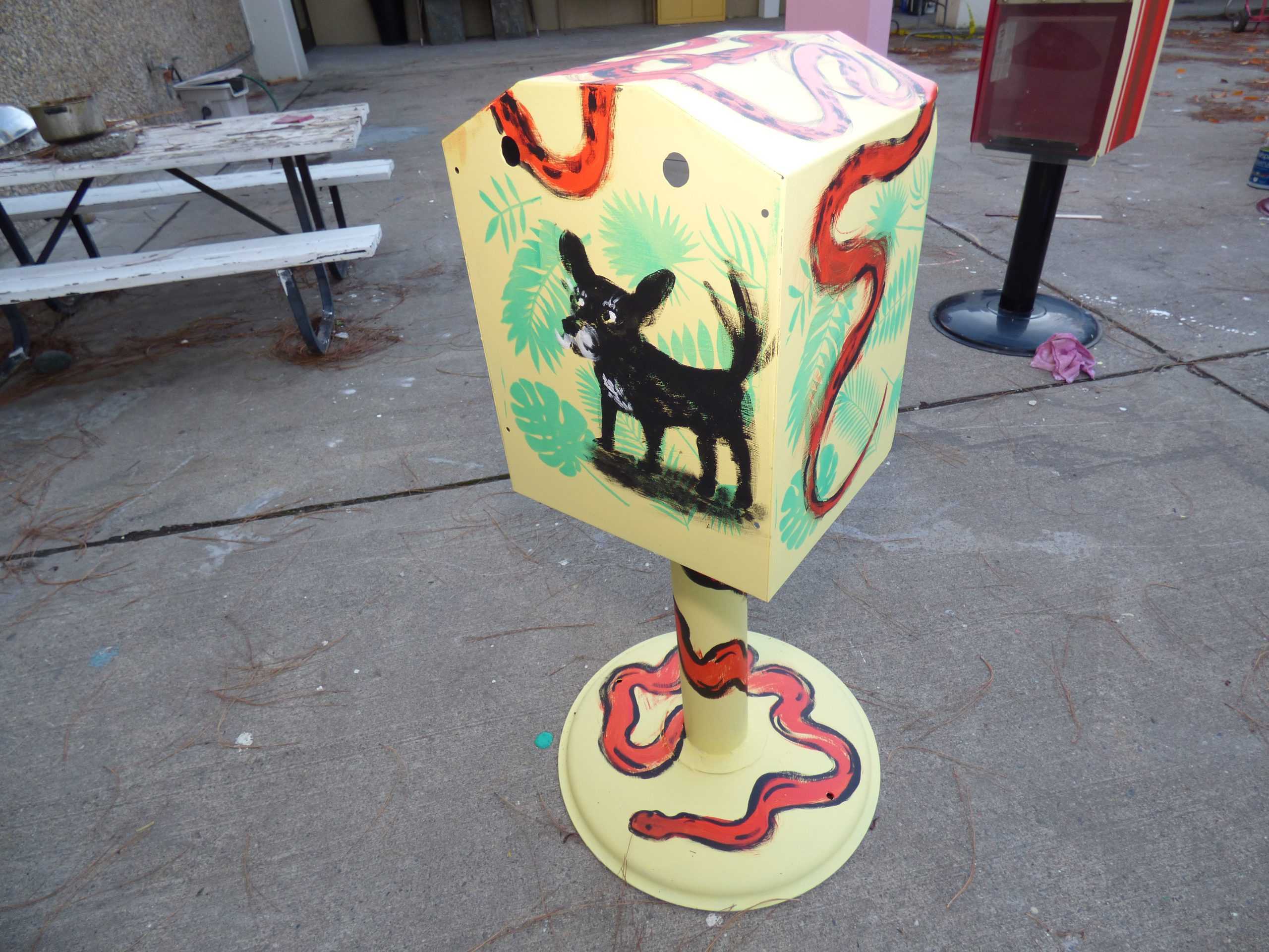 Art students redesign Signal kiosks