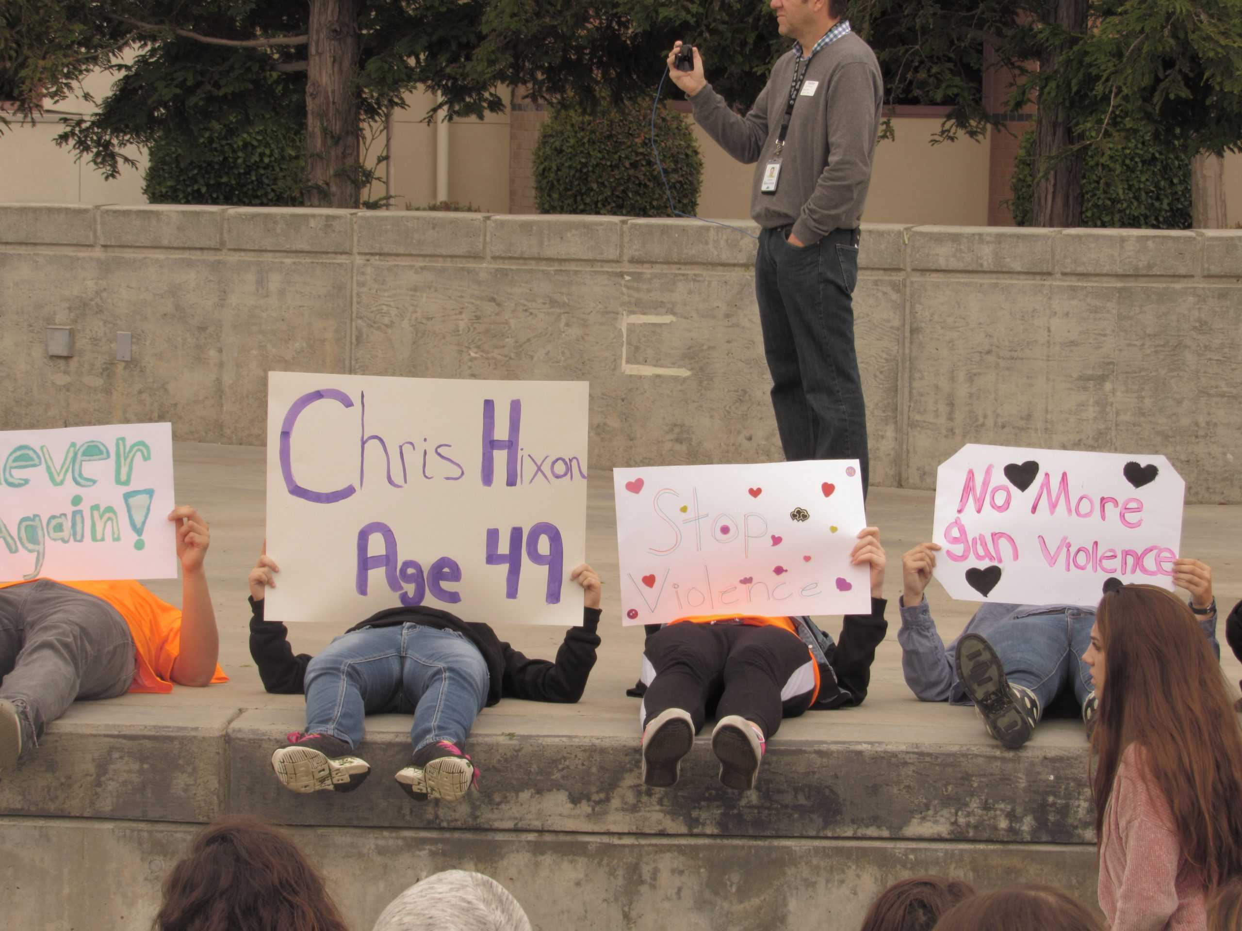 Students Participate in #NationalWalkoutDay to Protest Mass Shootings and Gun Violence