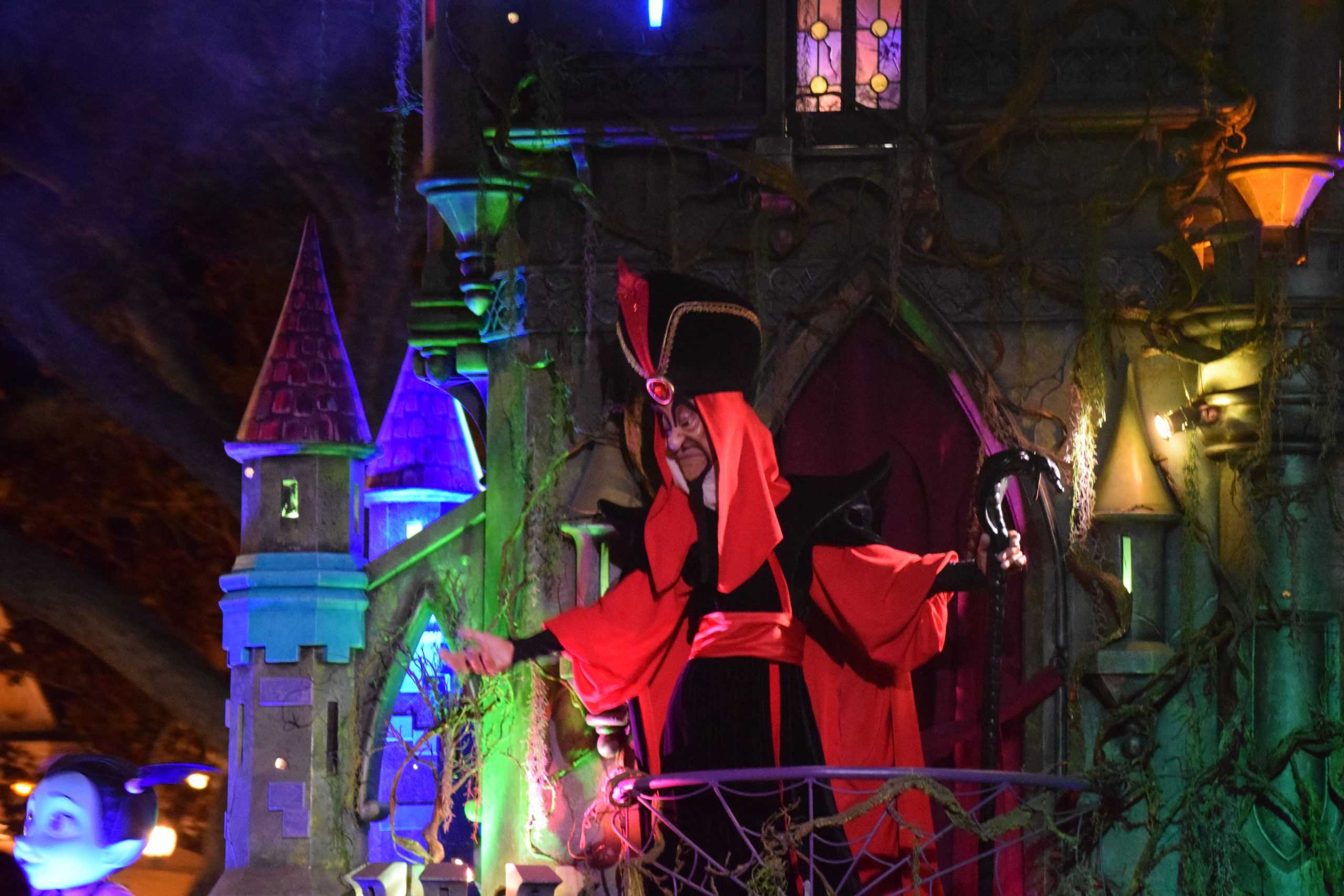 A Halloween Evening in Disneyland