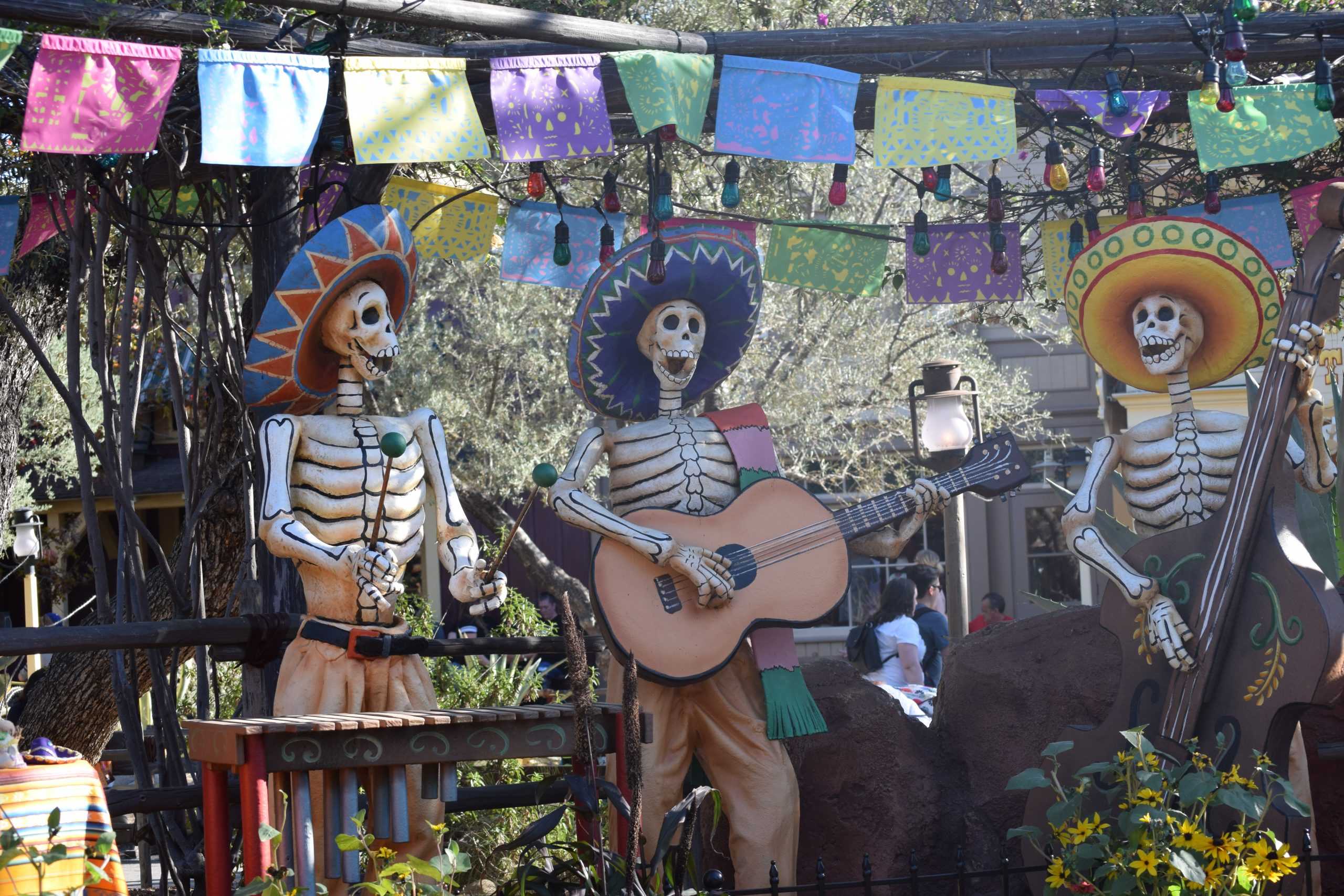 A Halloween Evening in Disneyland