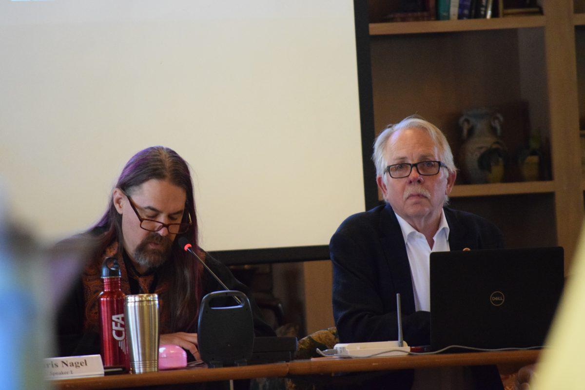 <p>Dr.Chris Nagel leads the Academic Senate Meeting</p>