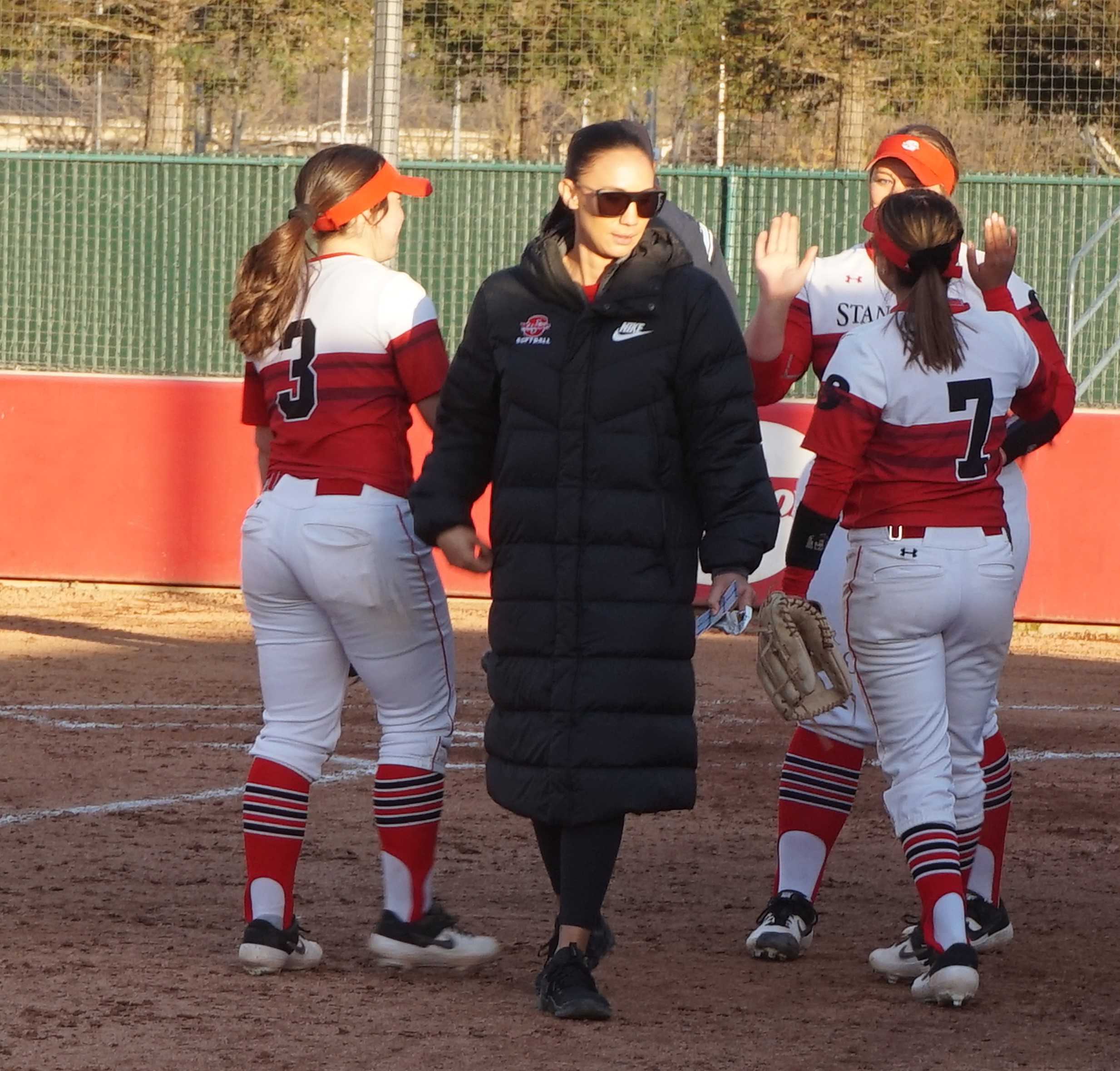 Warriors Softball Team Split Doubleheader against Academy of Art