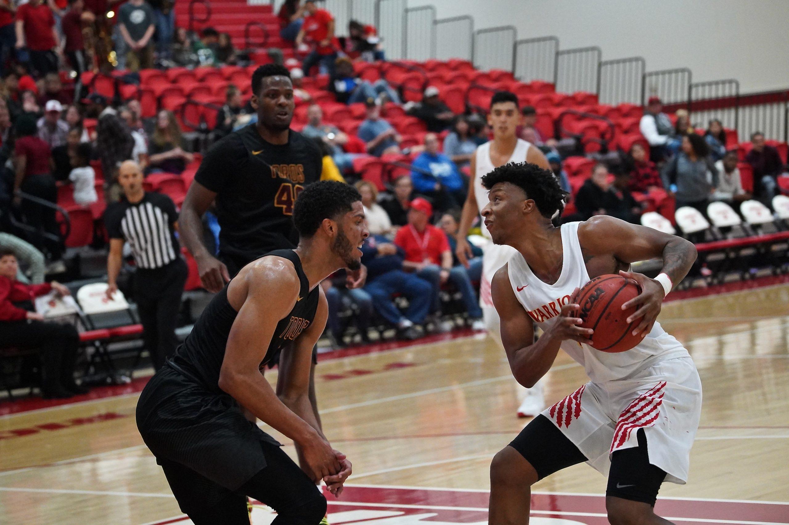 Men's Basketball Team's Four-Game Winning Streak Ends in a Disappointing Defeat