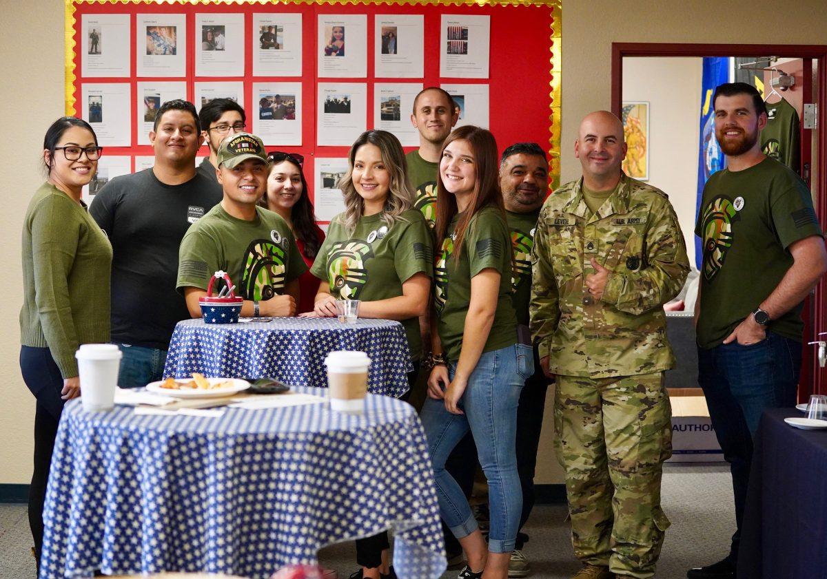 Students and Veterans who celebrated at the Thank A Veteran Event. (Signal Photo/ Randel Montenegro)