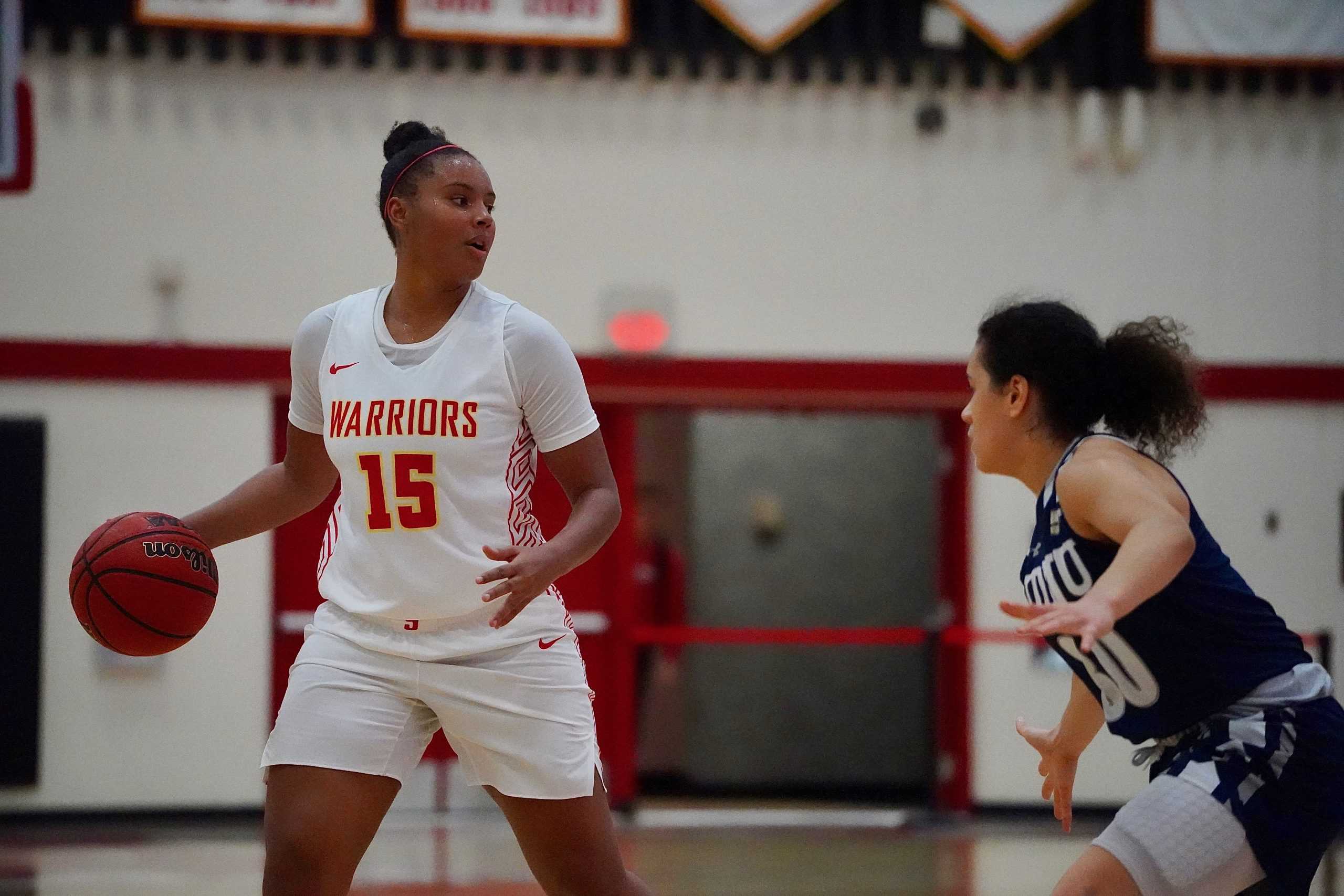 Women's Basketball Team Loses to the Notre Dame de Namur Argonauts in Overtime