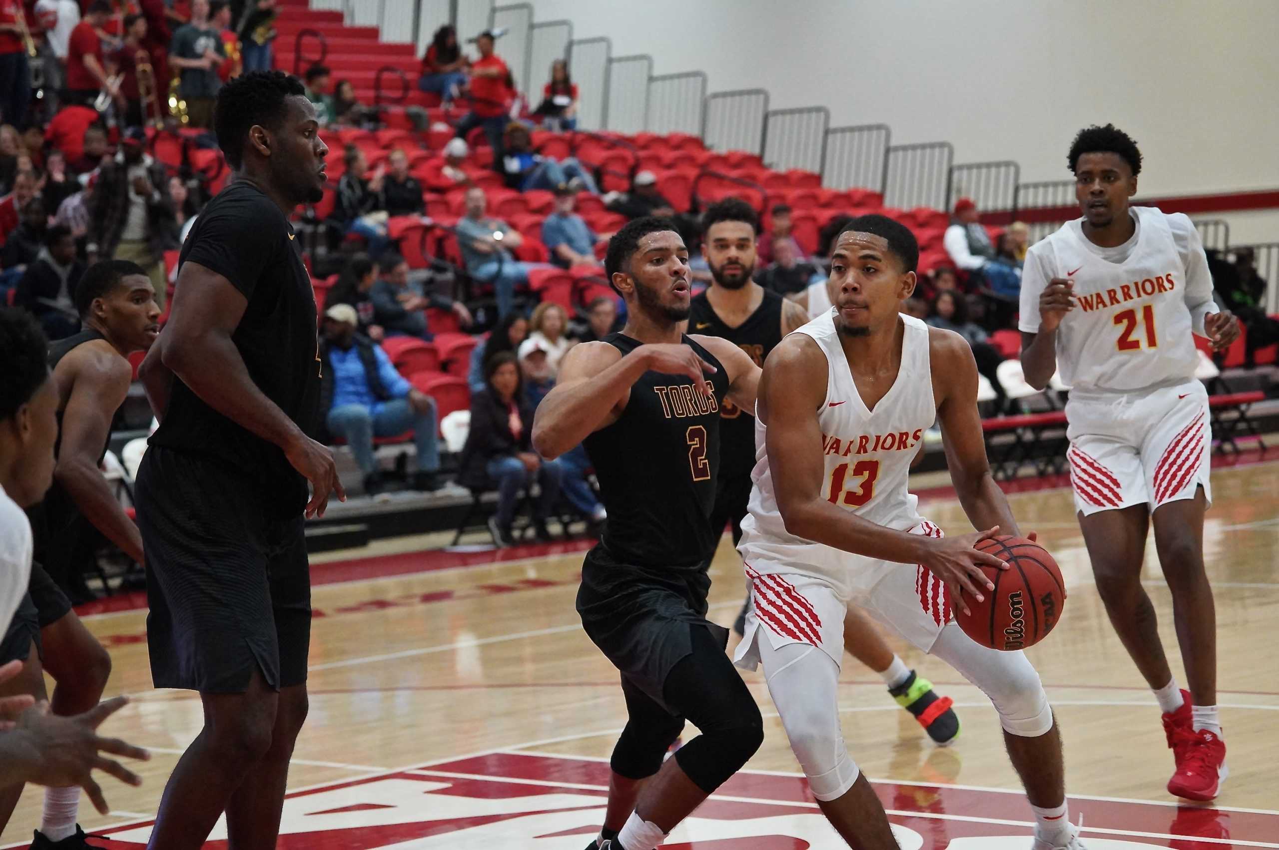 Men's Basketball Team's Four-Game Winning Streak Ends in a Disappointing Defeat