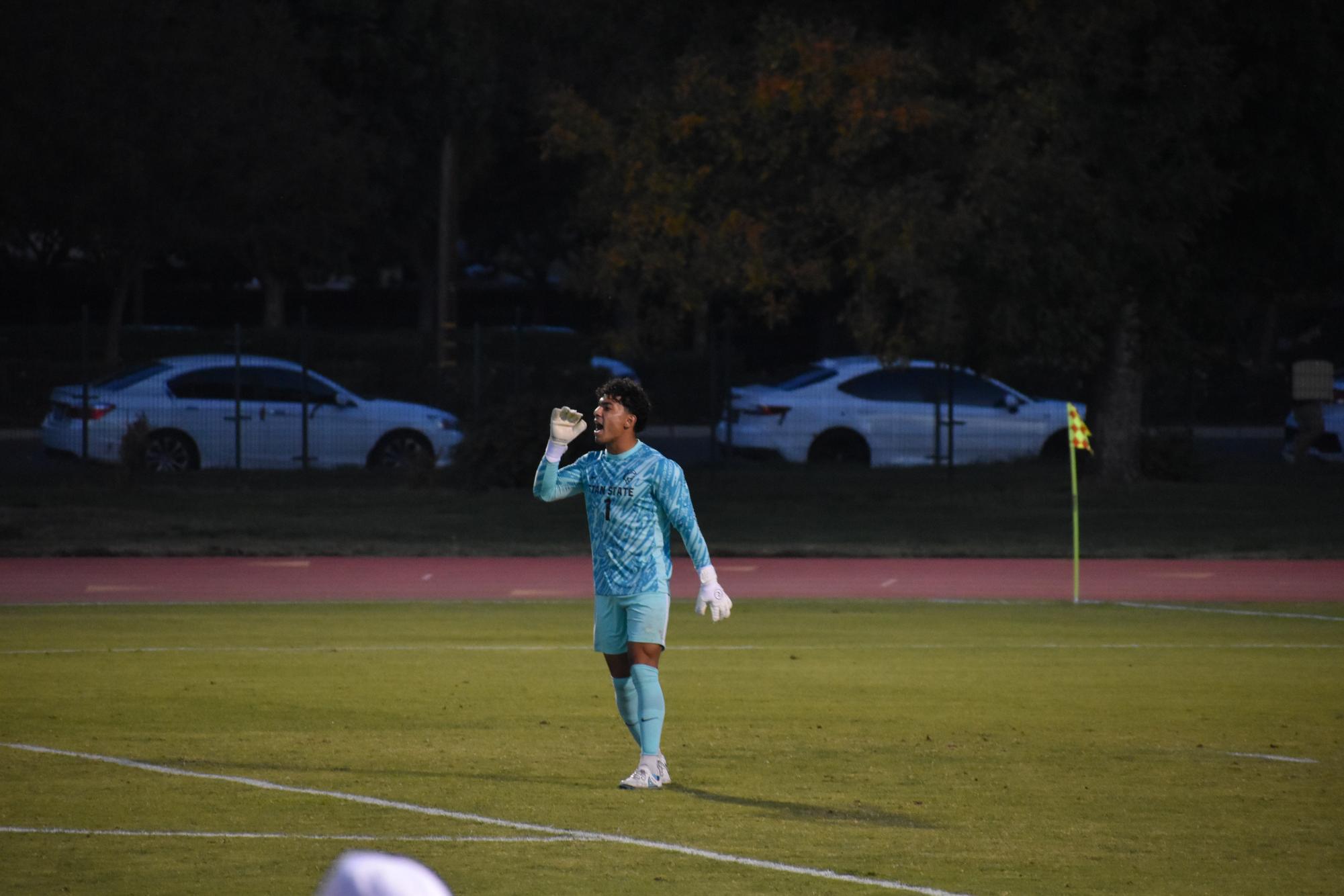 Warriors kick their way to victory