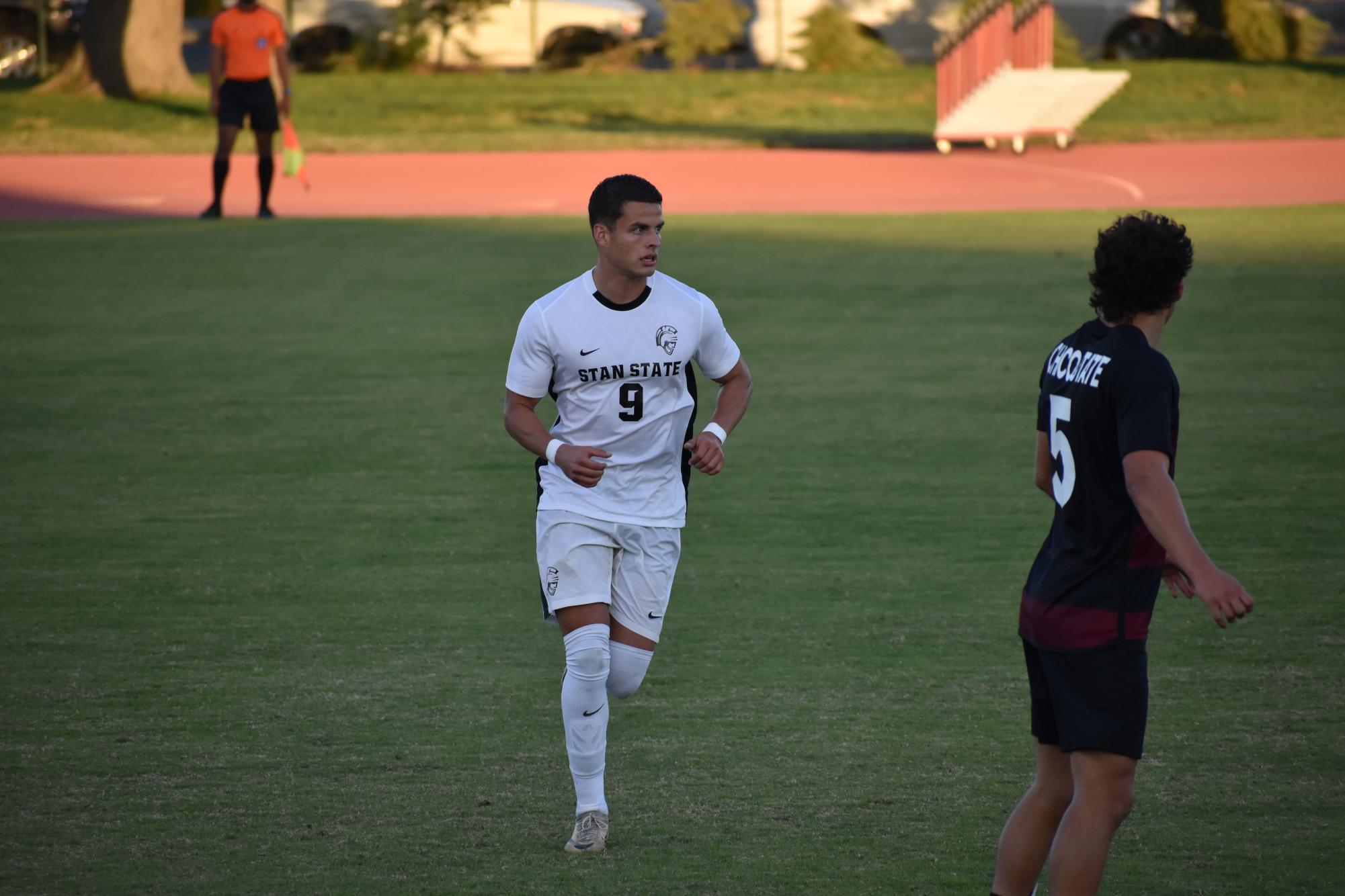 Warriors kick their way to victory