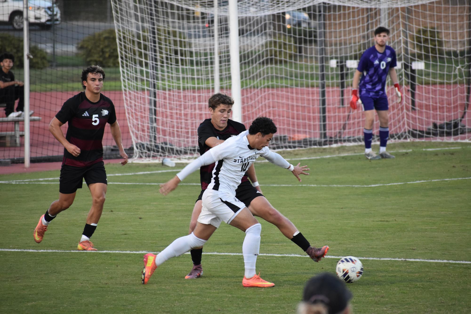 Warriors kick their way to victory