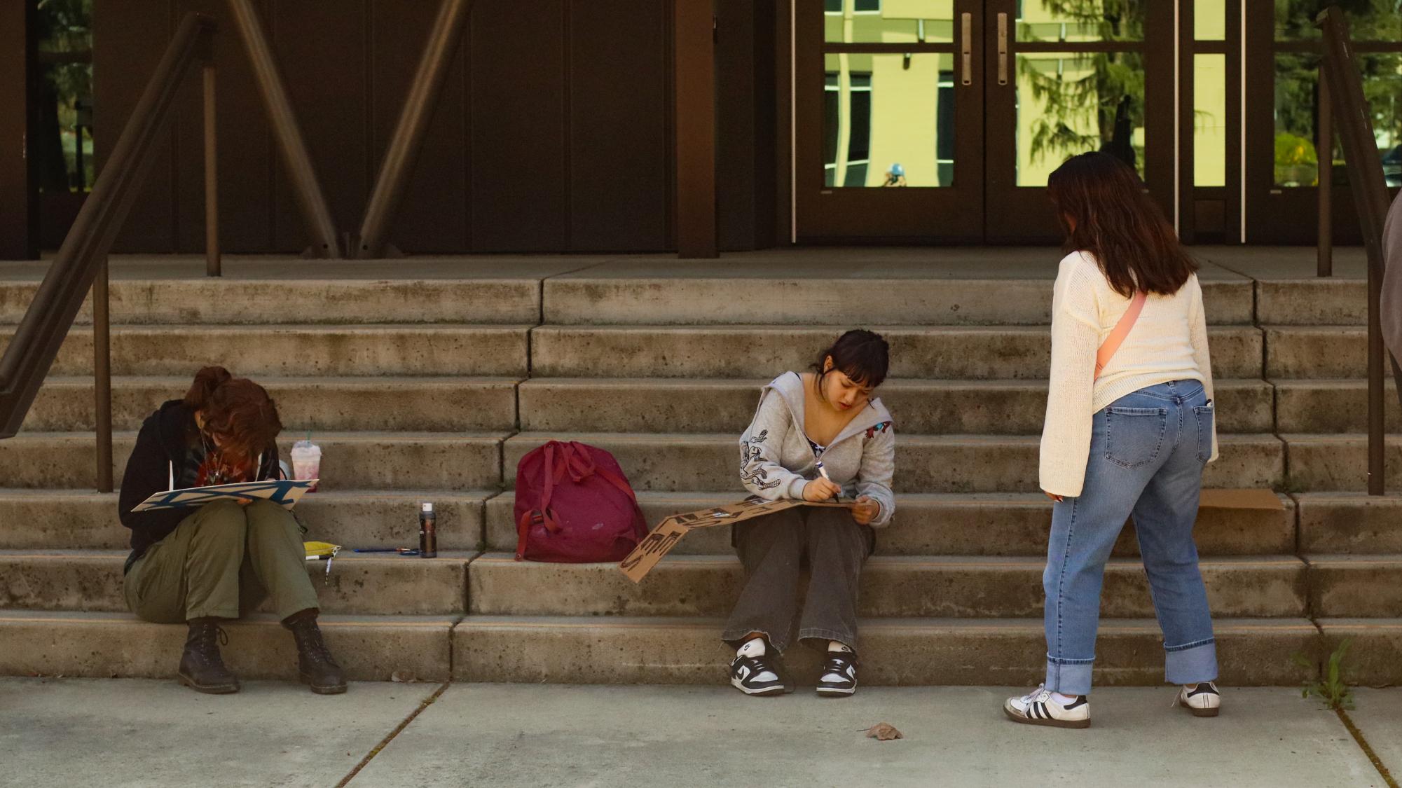 MJC students hold "Protect the Kids" protest in Modesto