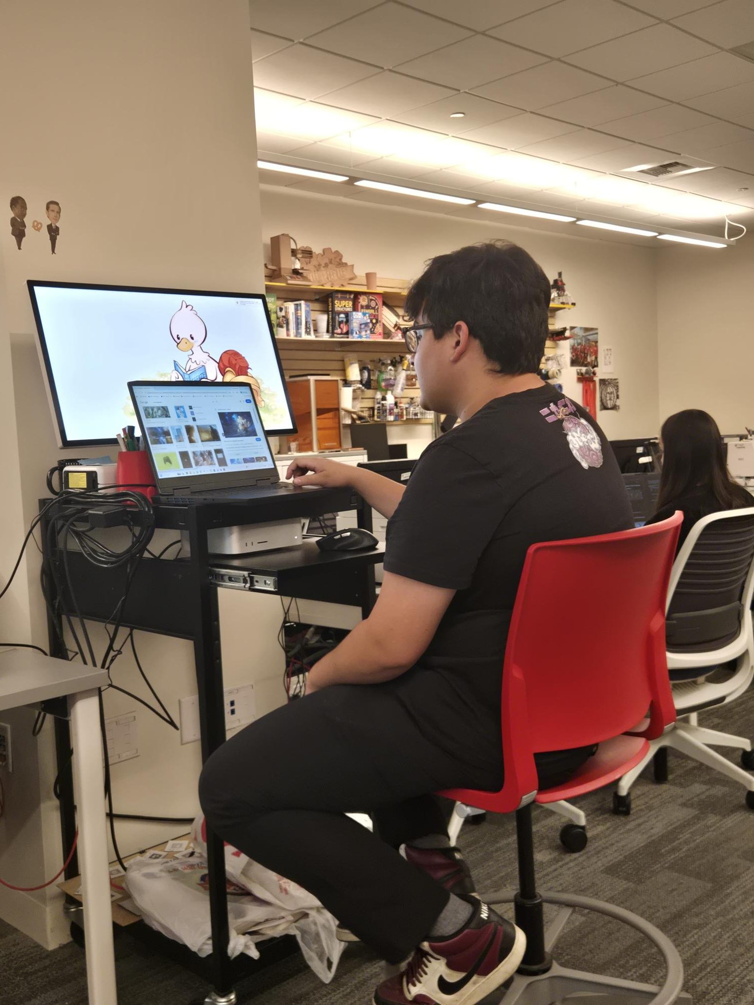 Fab Lab helps students make their cards fab