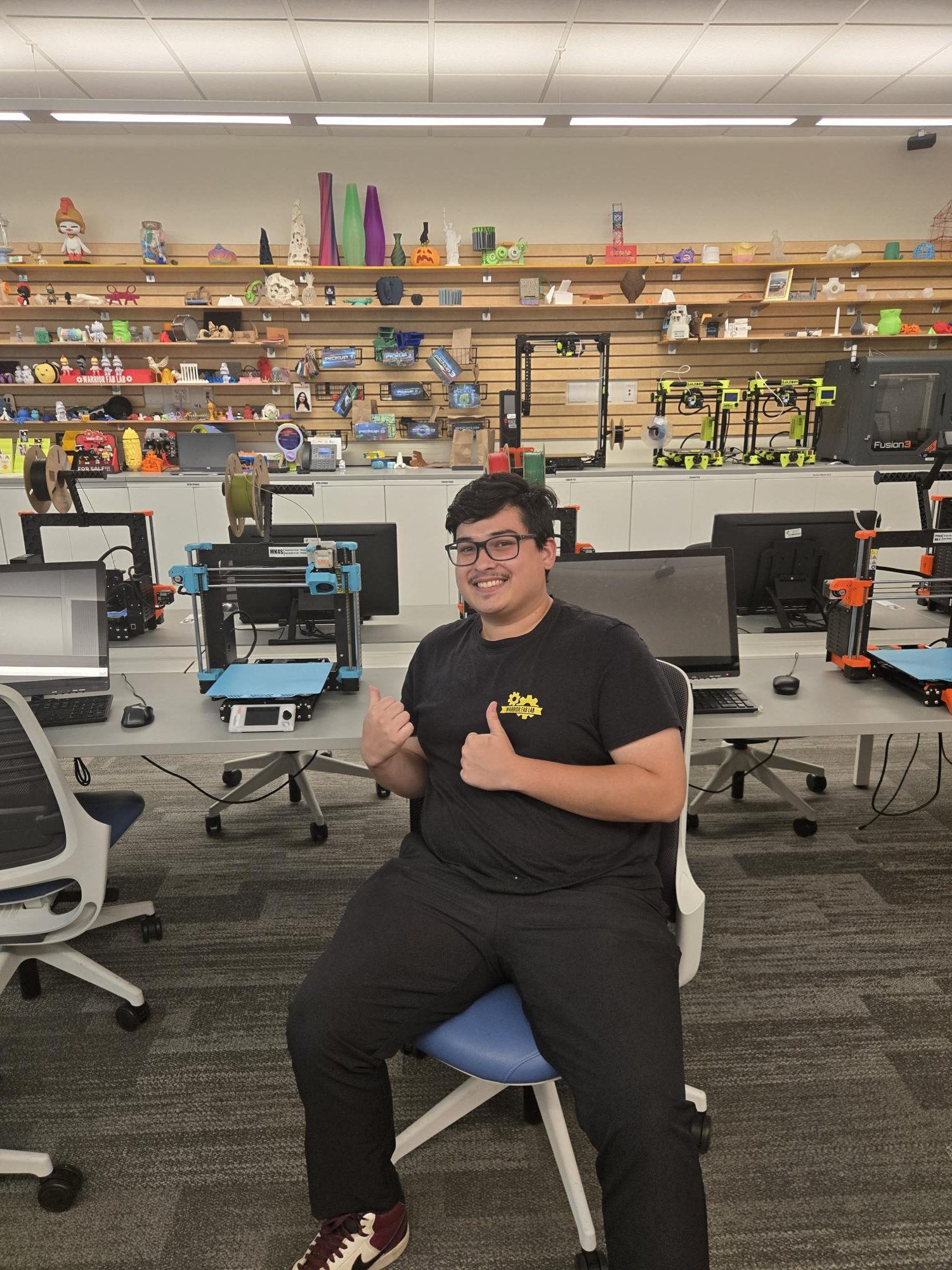 Fab Lab helps students make their cards fab