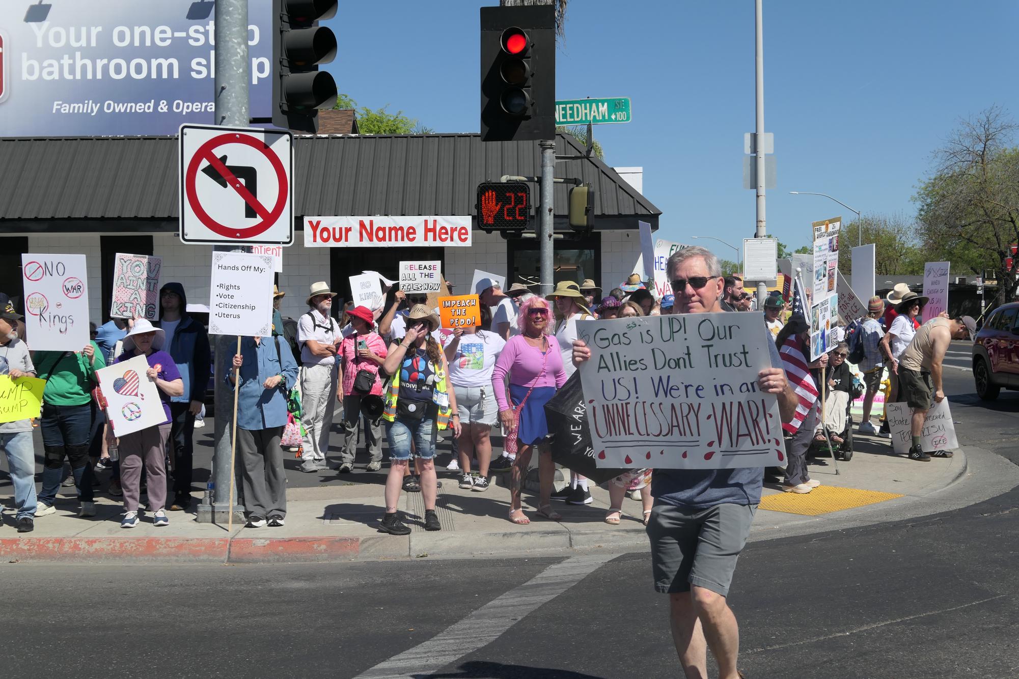 Modesto participates in nationwide "No Kings" protest