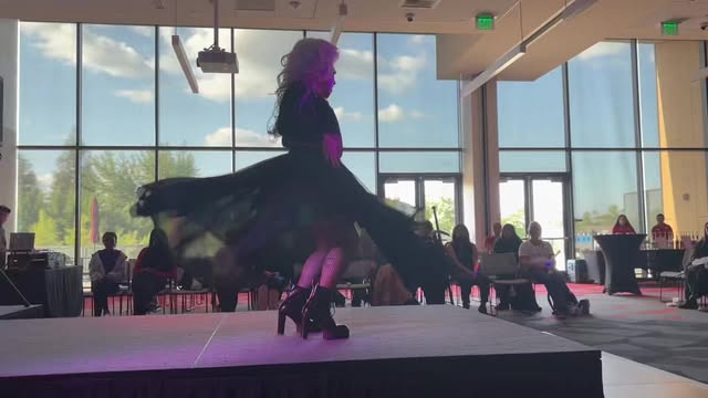 Drag Queens lip sync their way to students hearts