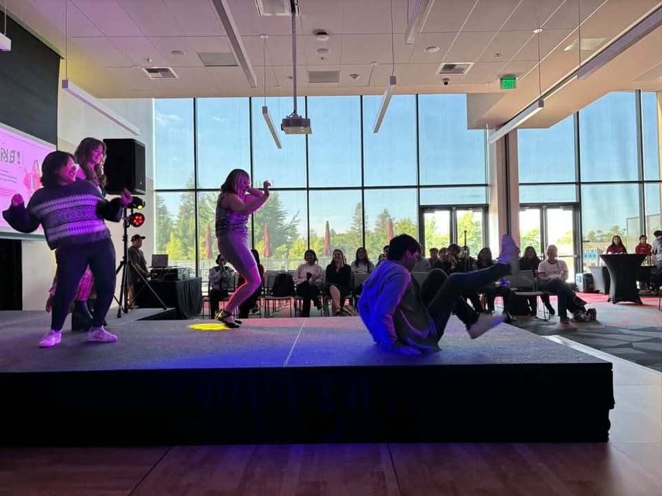 Drag Queens lip sync their way to students hearts